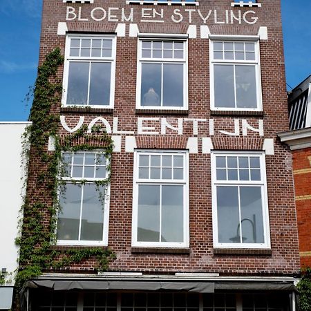 Stadslogement Valentijn 스네크 외부 사진