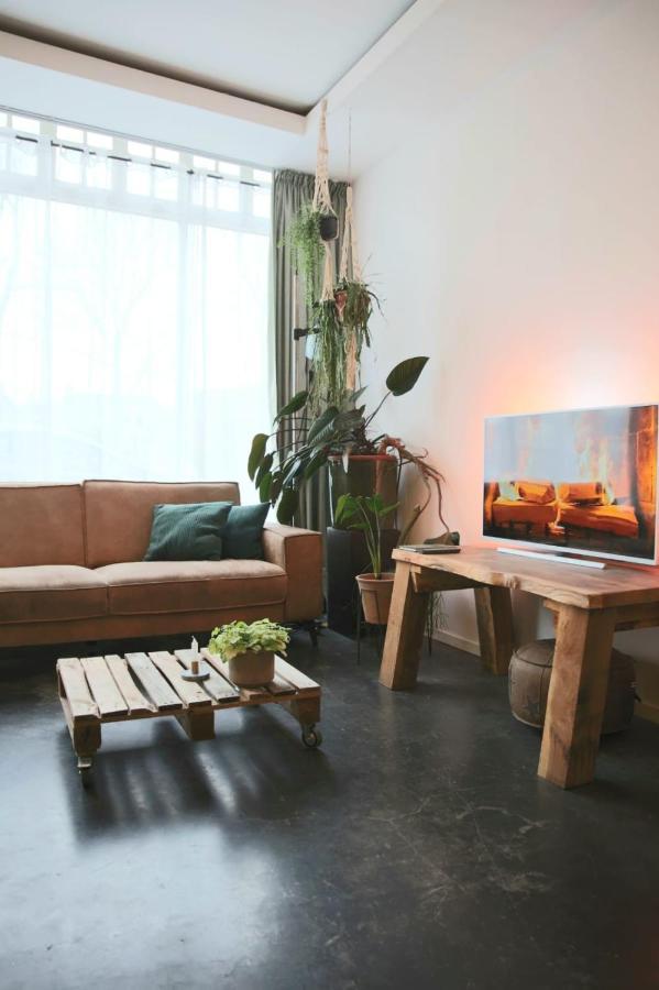 Stadslogement Valentijn 스네크 외부 사진